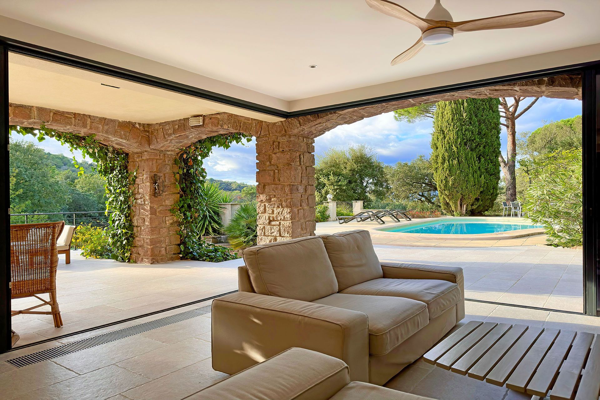 Méditerranée Location Villa avec Piscine privée à La Croix Valmer, Côte d'Azur