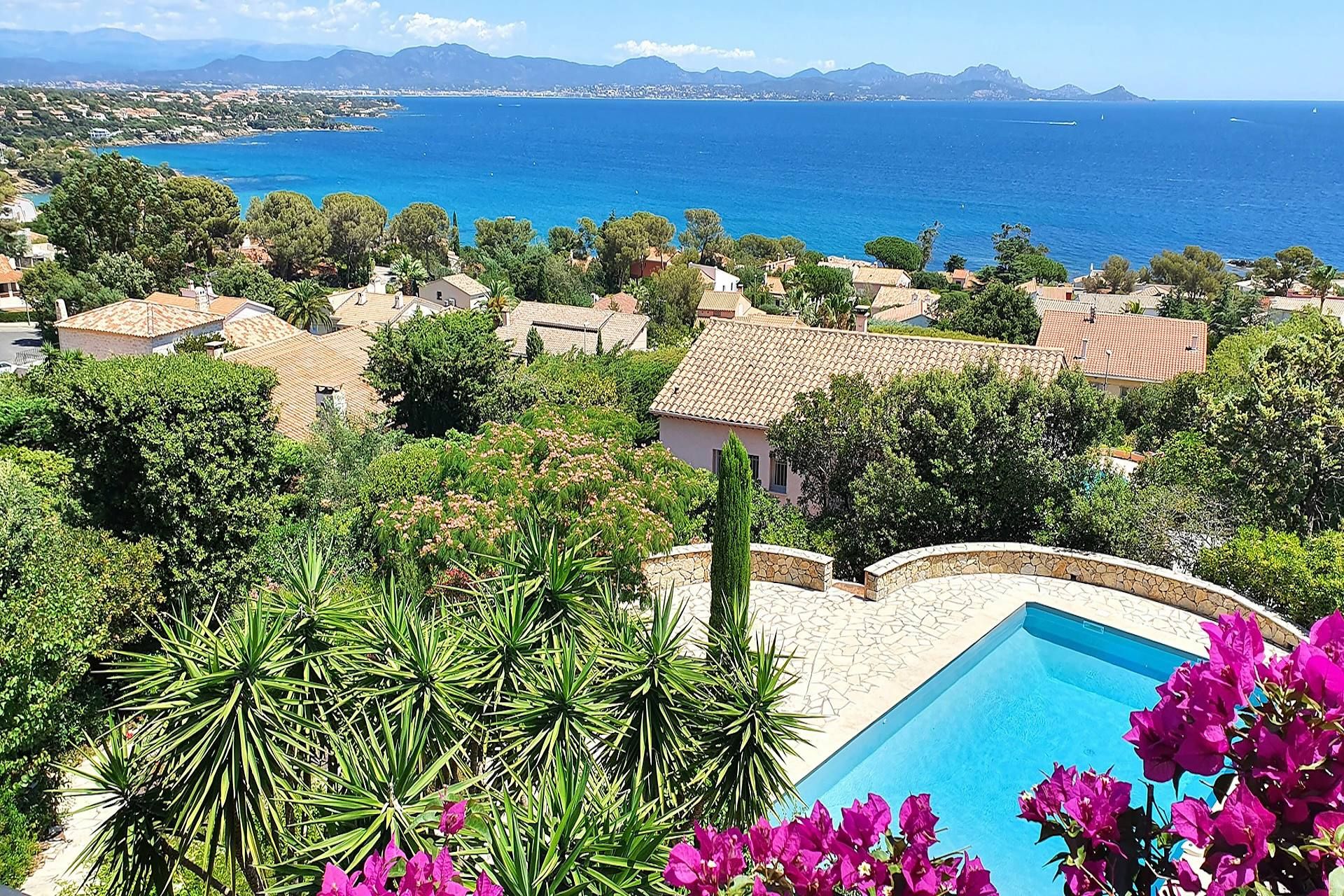 Méditerranée Location Villa avec Piscine privée à Les Issambres, Côte d'Azur